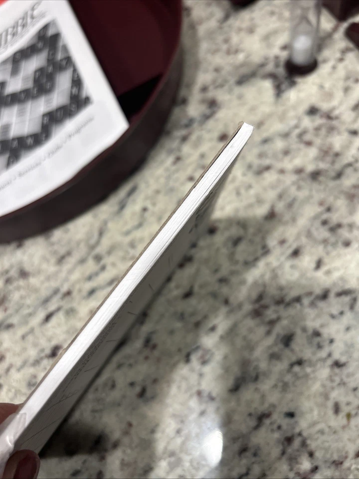 DELUXE SCRABBLE Turntable Board Game 2001 100% Complete Full Score Pad Mint Cond - Image 4 of 4