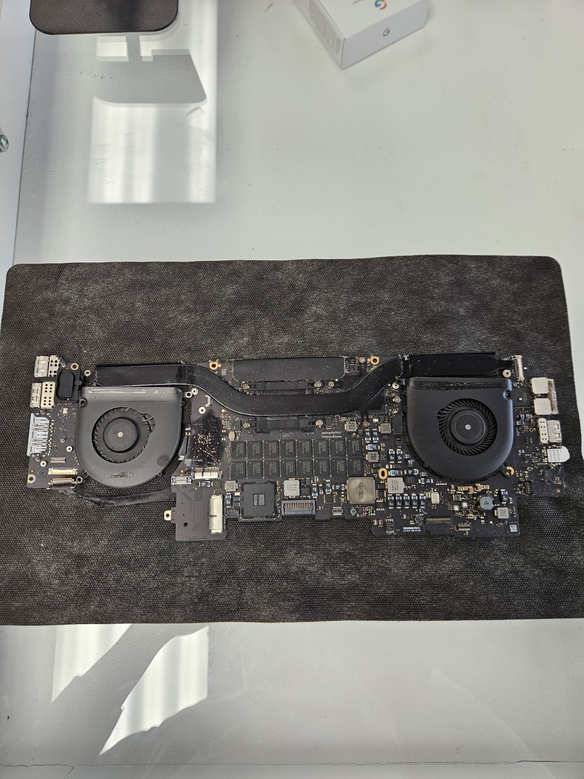APPLE MACBOOK PRO MID 2014 A1398 MOTHERBOARD i7 2.5GHZ 16GB 820-3787-A 15 Inch