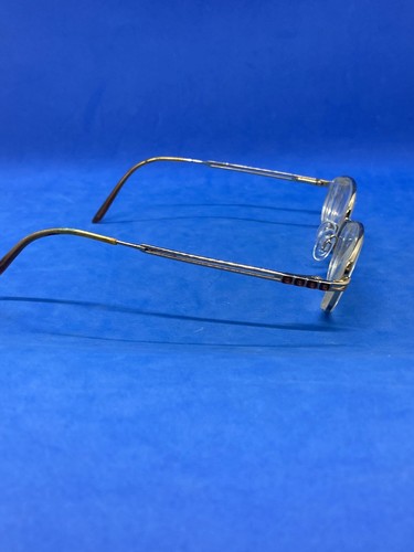 Vintage Elle Eyeglasses Frame Women's Gold Tone Full Rim 50-18-120 With Case 6 - Picture 4 of 12