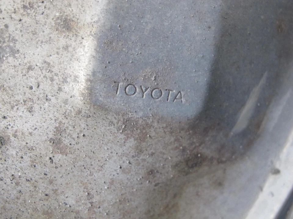 ТРАНСФОРМИРУЕМЫЙ ЗАДНИЙ ПРАВОСТОРОННИЙ ВЫХЛОПНОЙ ГЛУШИТЕЛЬ LEXUS IS250 10-15 ОТ ОРИГИНАЛЬНОГО ПРОИЗВОДИТЕЛЯ - Изображение 4 из 4