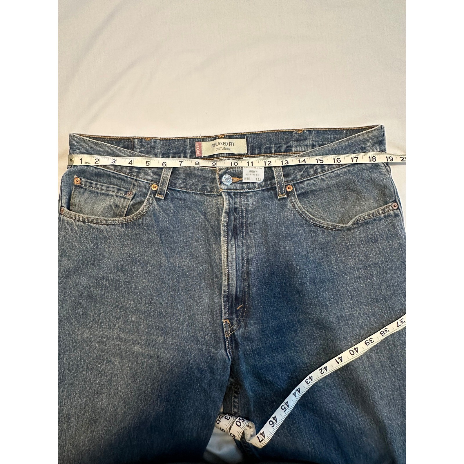 levi's Mens 550 Blue Denim Jeans Medium Wash 38 x 32 thumbnail 5