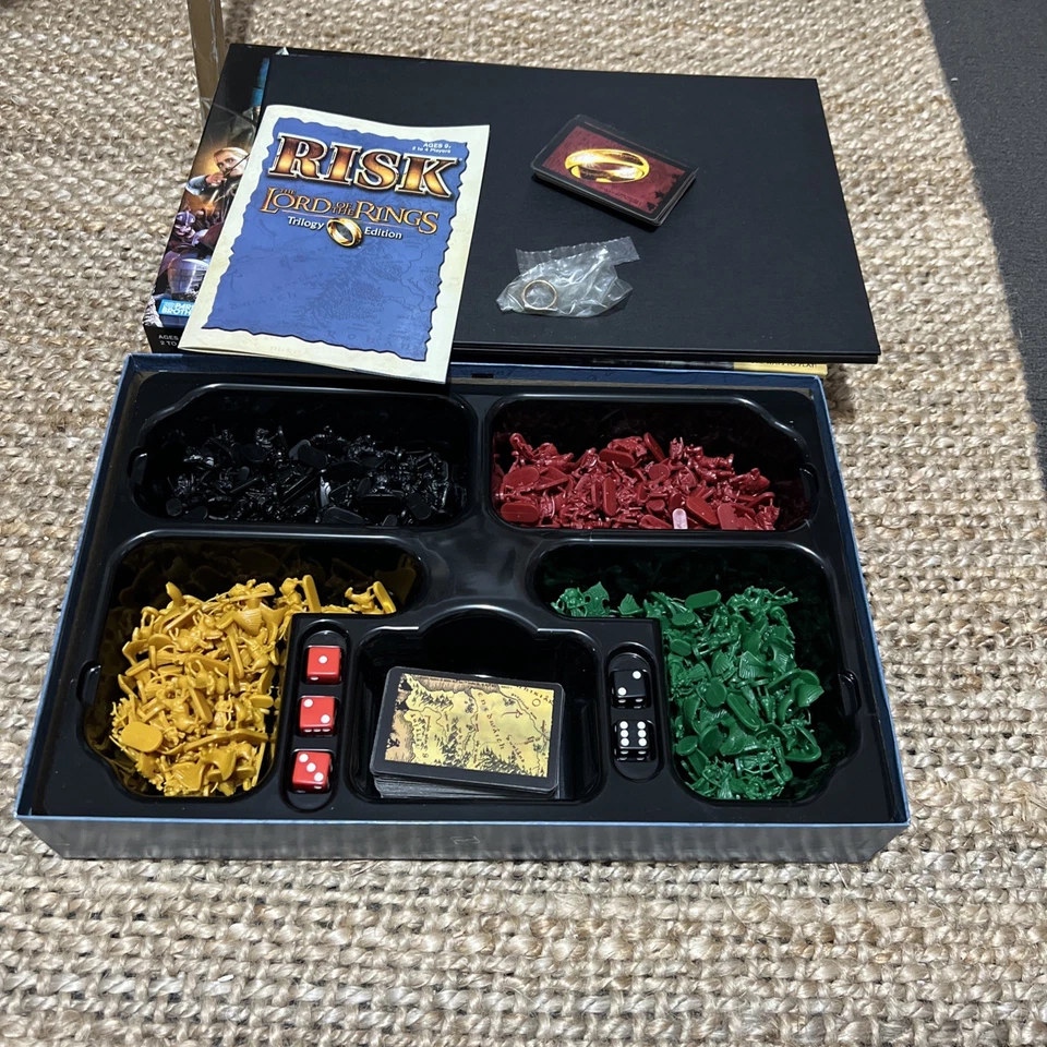 Risk Lord Of The Rings Middle Earth Conquest Game 2002 Hasbro Board Game LOTR - Image 3 of 4