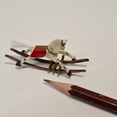 Puppenstube 24. Maßstab Holz Schaukelpferd Kunsthandwerk gefertigt TN07