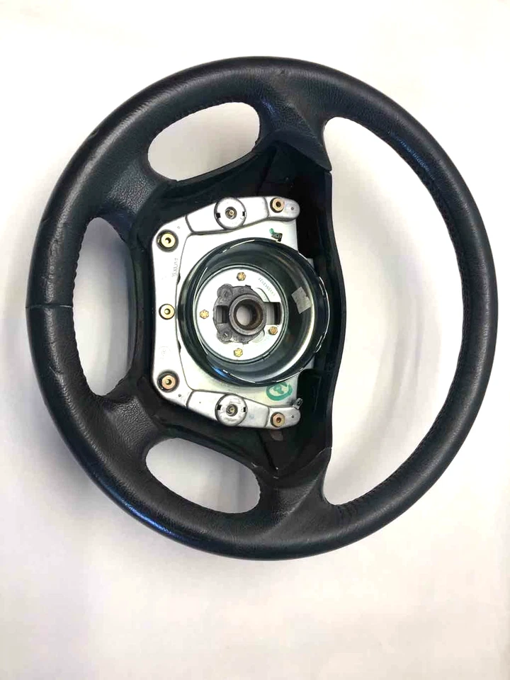 Mercedes Benz ML430 1998-2001 volante cuero P/N 2202980889 montaje Foto 2 de 4