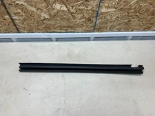 2007-2010 FORD EDGE RIGHT PASSENGER REAR DOOR WINDOW INSIDE WEATHER SEAL RUBBER