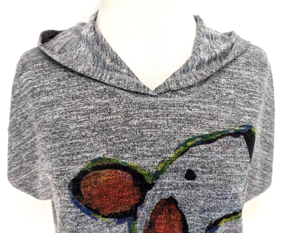 INOAH Womens Hooded T-Shirt Top S/S DOG PRINT Wearable Art Gray USA Size M VEUC*