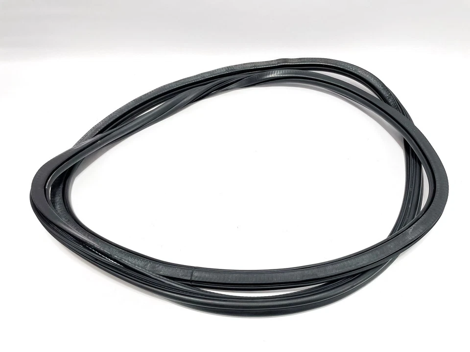 09-17 AUDI Q5 REAR LEFT LH DRIVER SIDE DOOR OUTER WEATHERSTRIP SEAL OEM - Image 2 of 2