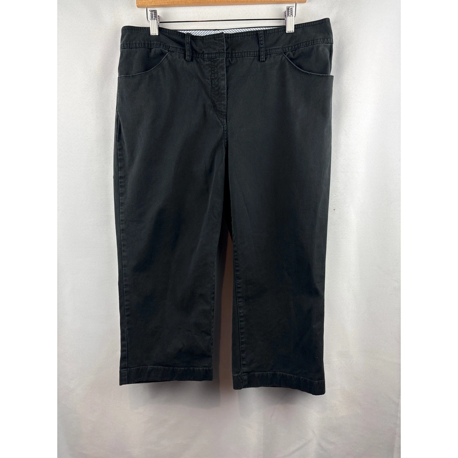 Women’s Tommy Hilfiger Size 14 Dark Navy Capris