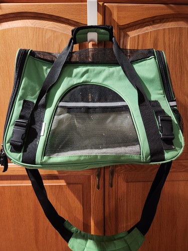 Trasportino per cani e gatti - taglia media (12 libbre) - NUOVO SENZA ETICHETTE - verde brillante