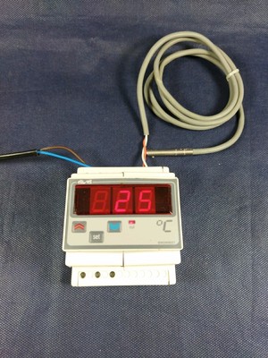 ELIWELL EWDR 902T Regler 220V Volt Thermostat Kühlung + Temperaturfühler 