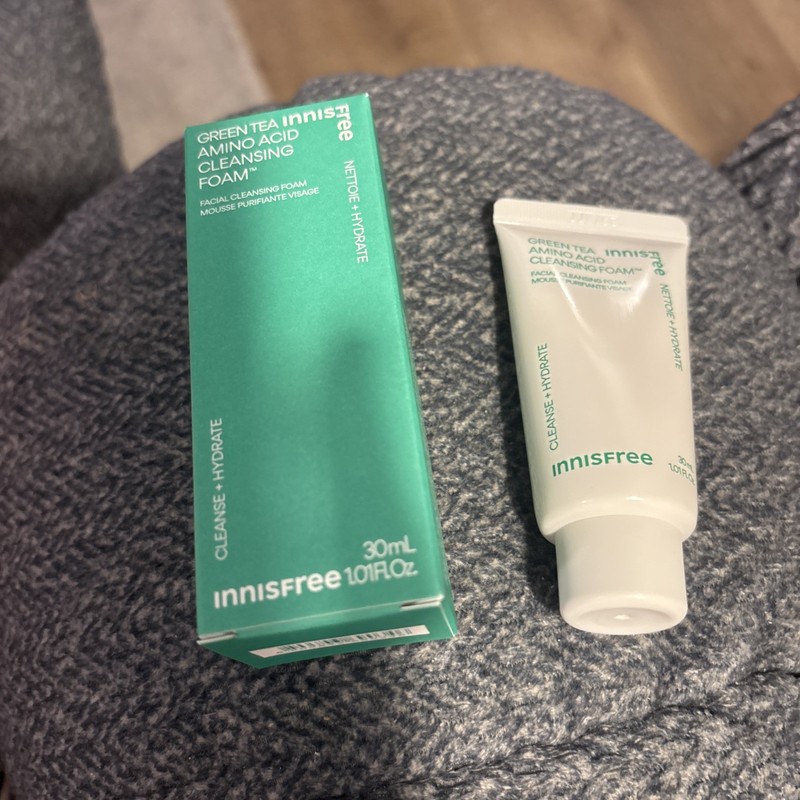Innisfree Green Tea Amino Acid Cleansing Foam 1.01 FL OZ NEW IN BOX