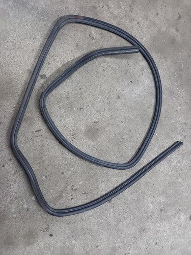 VW Golf 2 Golf II Heckklappe Gummi Dichtung CL GL GTI G60 16V Rallye GTD GT