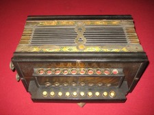 Antique Unzerreissbarer Extrabalgen 10-Button, Wood Accordion Germany U.S. PAT.