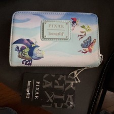 Cartera/Cartera Loungefly Pixar Disney It's A Bug's Life Día de la Tierra - Nueva, con etiquetas