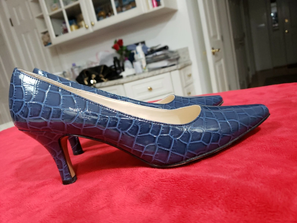 Karen Scott Clancy Pumps Blue 9M pre owned excellent condition