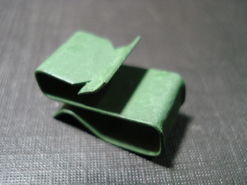 12 piezas NORS tablero maletero debajo del capó luz trasera cabeza cableado clips abrazaderas Ford Foto 4 de 4