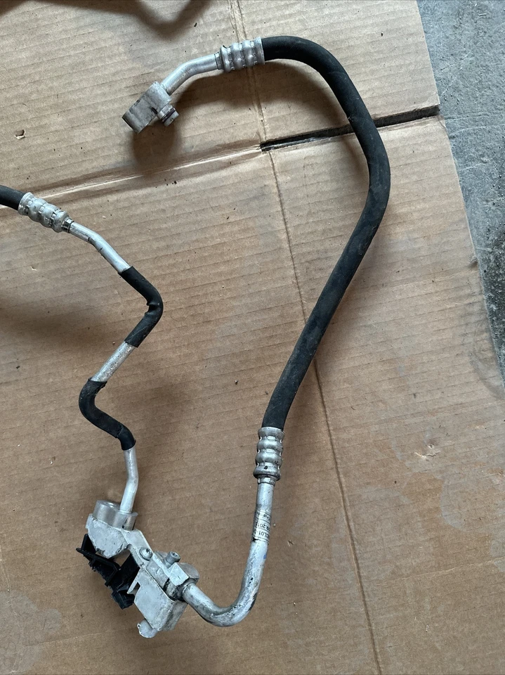 2015-2016 宝马 M235I XDRIVE - 交流电软管/线/管 9236 — 第 2/4 张图片