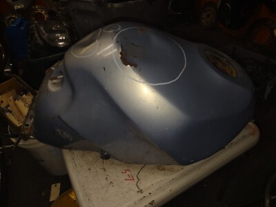 ヤマ　1kg 92 Kawasaki ZX-11C ZX11C Gas Tank Petrol Fuel Cell Reservoir