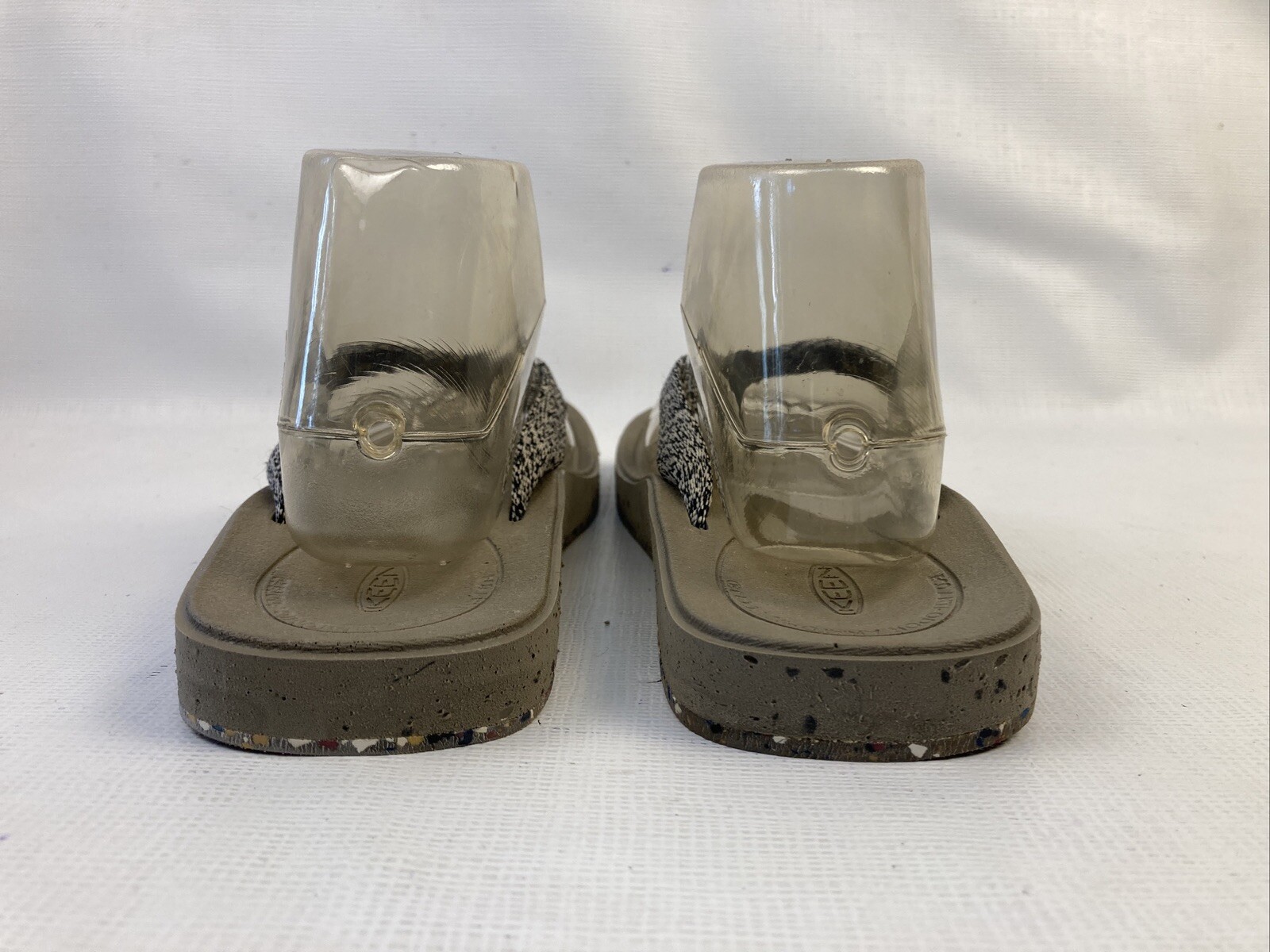 Sandali infradito Keen Harvest donna taglia 9 nero talpa ottime condizioni (LEGGI)