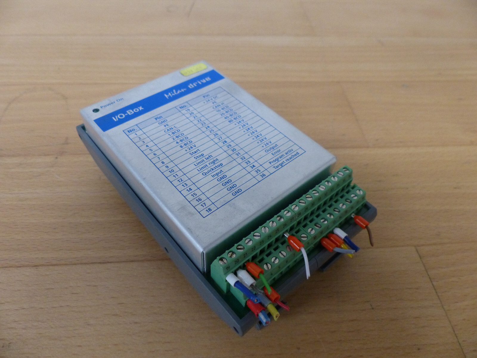 E/S-BOX MILAN DRIVE LIGERAMENTE DAÑADO (ver fotos)