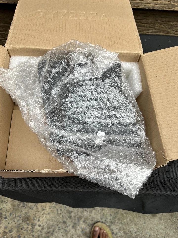 For 2001-2003 Toyota Sienna Parking Light Front Right 55547NC 2002 - Image 4 of 4