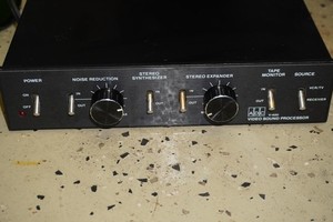 ADC Model No V-400 Video Sound Procewssor Powers On Working