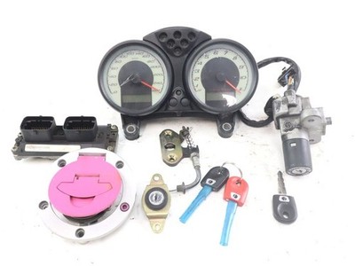 DUCATI MONSTER S2R 800 40610346A 28641211B SCHLÜSSELSATZ ECU ZÜNDUNG INSTRUMENTE
