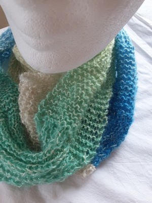 Loop -leichter Rundschal  - Sonderpreis - gestrickte Handarbeit