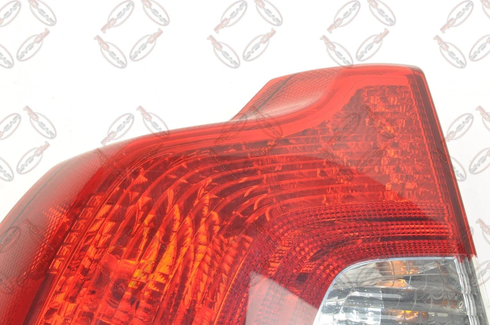 VOLVO S40 II 1.8 16V 125CV Luz Trasera Izquierda 30744537 - Imagen 4 de 4