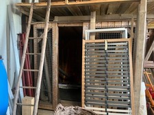 Hundezwinger massive Holzkonstruktion inkl. Boden und H&uuml;tte