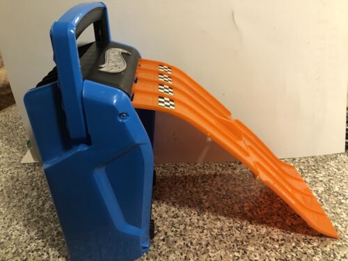 VINTAGE HOT WHEELS 20 CARS STORAGE/CARRY CASE 4 LINE TRACK WITH RACE RAMP - Picture 11 of 11