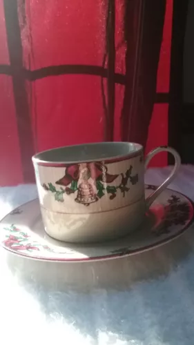 Fitz and Floyd cup and saucer set 'Santa's List' 1994FF