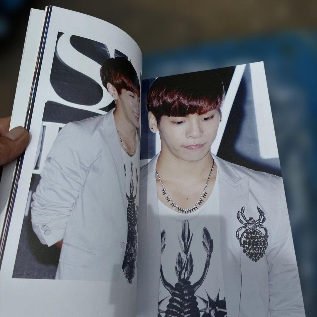 SHINee ジョンヒョン GLORIEUX CONQUERANT CD SHINee Jonghyun Photo Collection GLORIEUX CONQUERANT | eBay