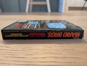 Super Mario Bros. (Nintendo NES, 1985) - With Manual