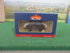 BACHMANN 14 TON TANK WAGON NO.906 BROTHERTON WEATHERED. CAT NO,37-650T