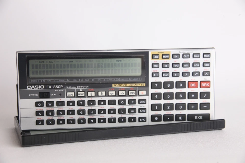 Casio FX-850P Taschenrechner Personal Computer wissenschaftlicher Taschenrechner mit Etui FUNKTIONIERT