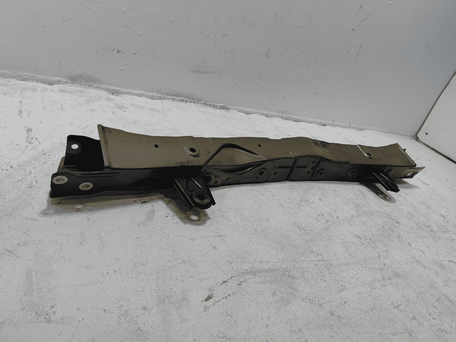 2017-2020 ACURA MDX FRONT RADIATOR SUPPORT UPPER TIE BAR BRACKET OEM