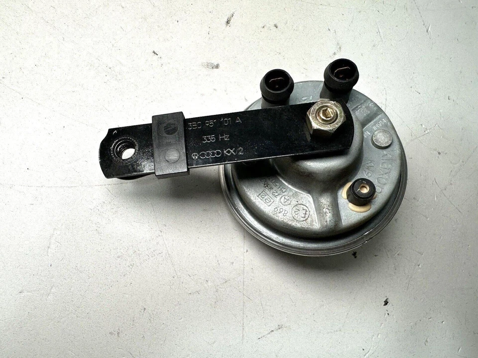 2002 - 2005 大众 PASSAT GLX 4 机动轿车 2.8L 警报喇叭 3B0 951 101 A — 第 4/4 张图片