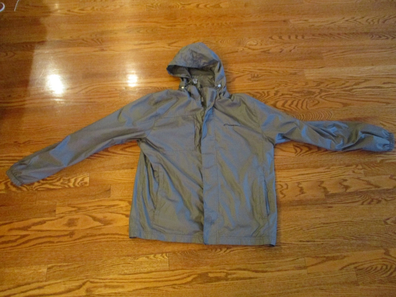 AuZone Lightweight Hooded Windbreaker Rain Jacket Premier Tech M VERY NICE WM24