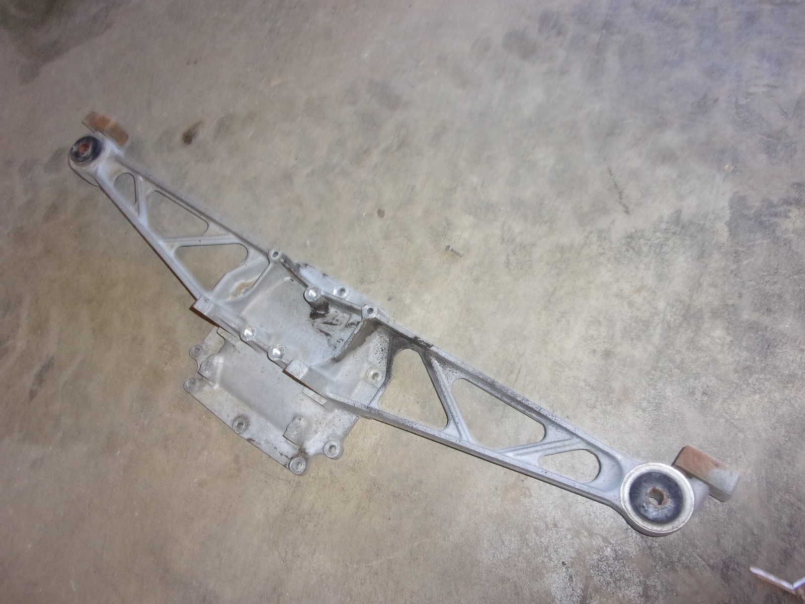 86 Corvette Rear Diff 84-87 Corvette Dana 36 Aluminum Differential Rear Axle Cover Batwing 85 ...