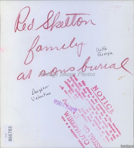 1958 Photo Comedian Red Skelton'S Family At Son Richard'S Burial Celebrities 6X8 - 第 2/2 張圖片