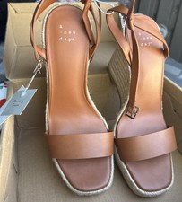 A new day brown cognac/tina memory foam shoes size 8