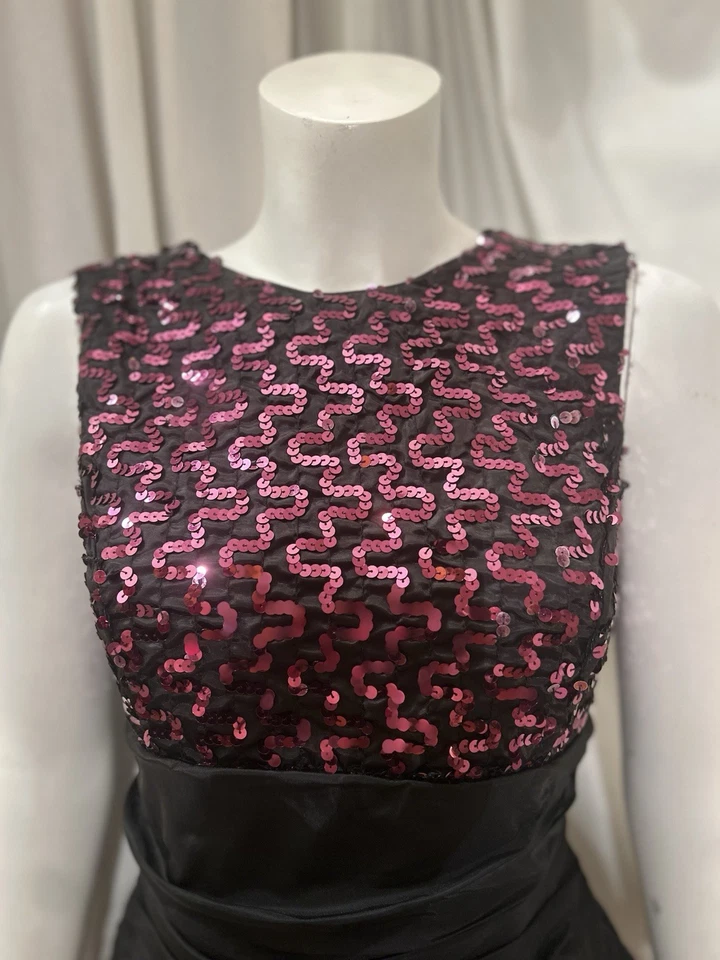 Vestido midi vintage años 80 Gunne Sax rosa lentejuelas negro tafetán peplum volantes graduación Foto 2 de 4