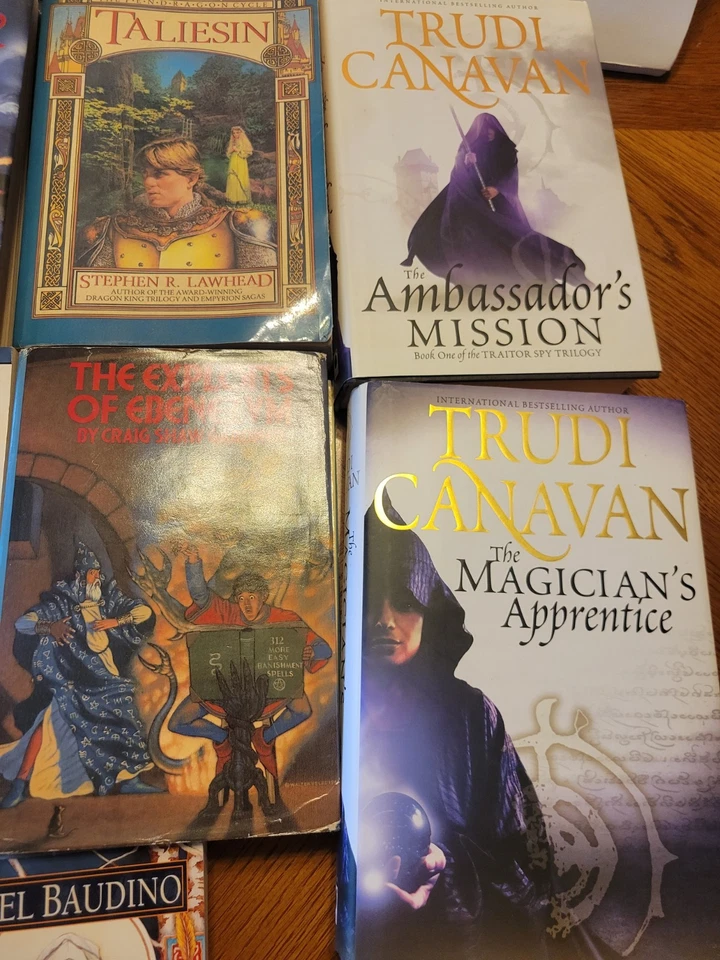 Books Mixed Fiction Fantasy Paperback & Hardcover Jim Butcher Lot of 13 - Image 3 of 4