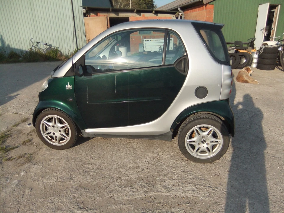 Smart 450 Fortwo City-Coupe 0,6 Edition 54PS Leder Standheizung 140000km Bastler - Bild 3 von 4