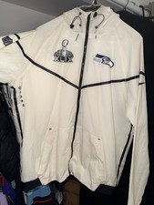 Seattle Seahawks Super Bowl XLVIII Ring Revealed 21