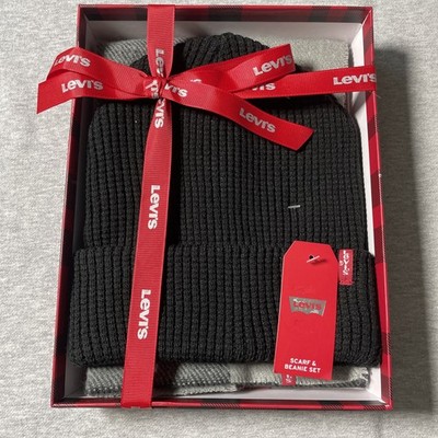 Levi's Beanie and Scarf Set Gift Box Black Knit Hat /Gray & Black Scarf NWT