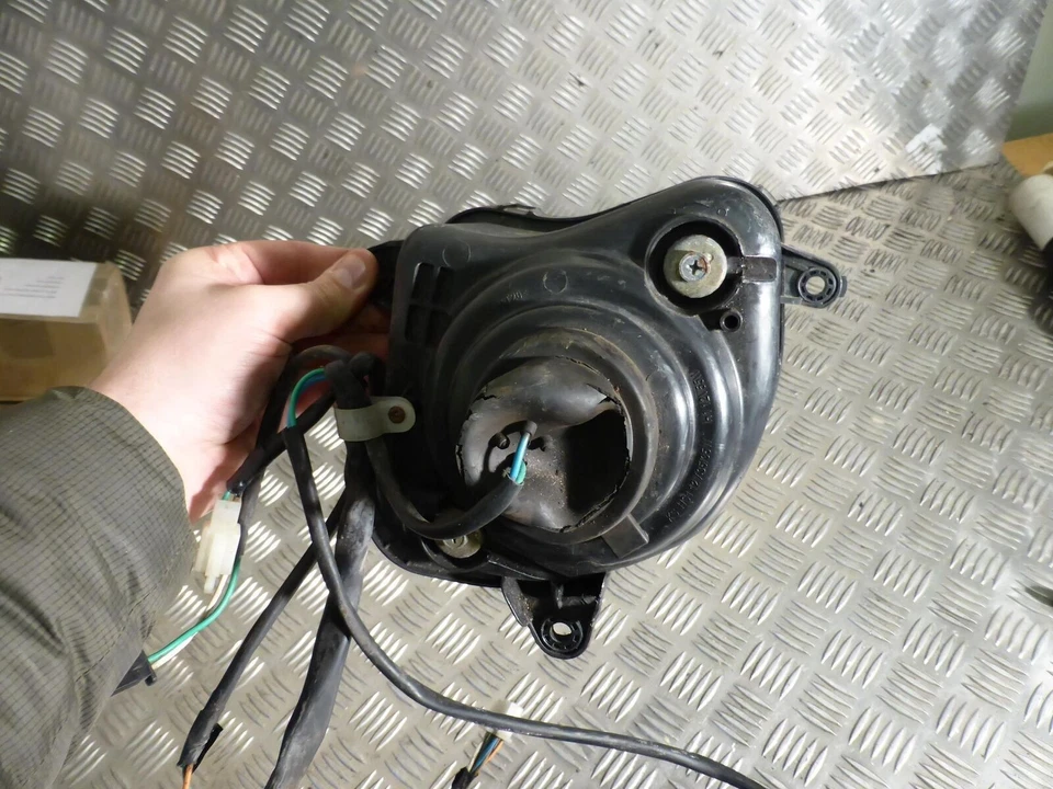 FARO IZQUIERDO DAELIM ROADWIN 125 125R 2008 Foto 4 de 4