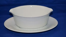 Noritake Snowville Gravy Boat or Sauce Bowl with Underplate, 8 3/8"