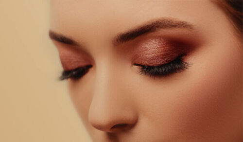 NEW Urban Retreat Eyeshadow Palette, 18 Shades - Browns & Neutral - Picture 2 of 4